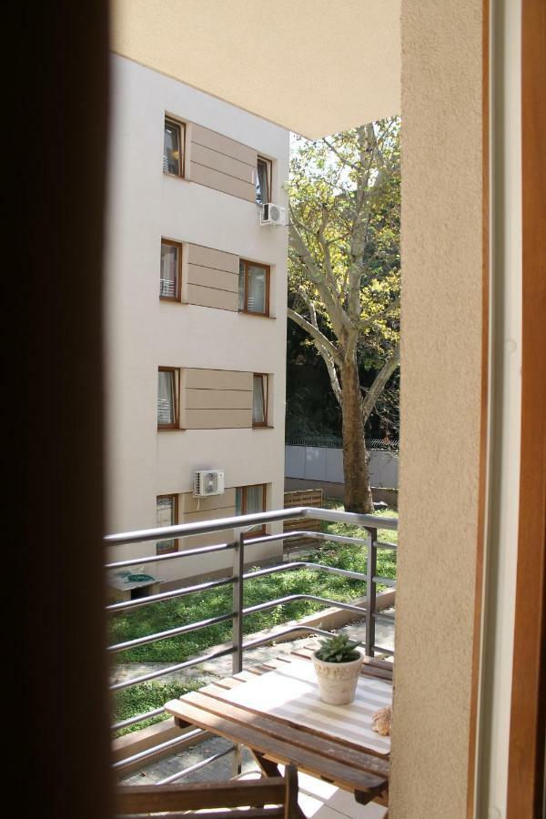 The Prince'S Neighbour Apartment Budapest With Free Garage Extérieur photo
