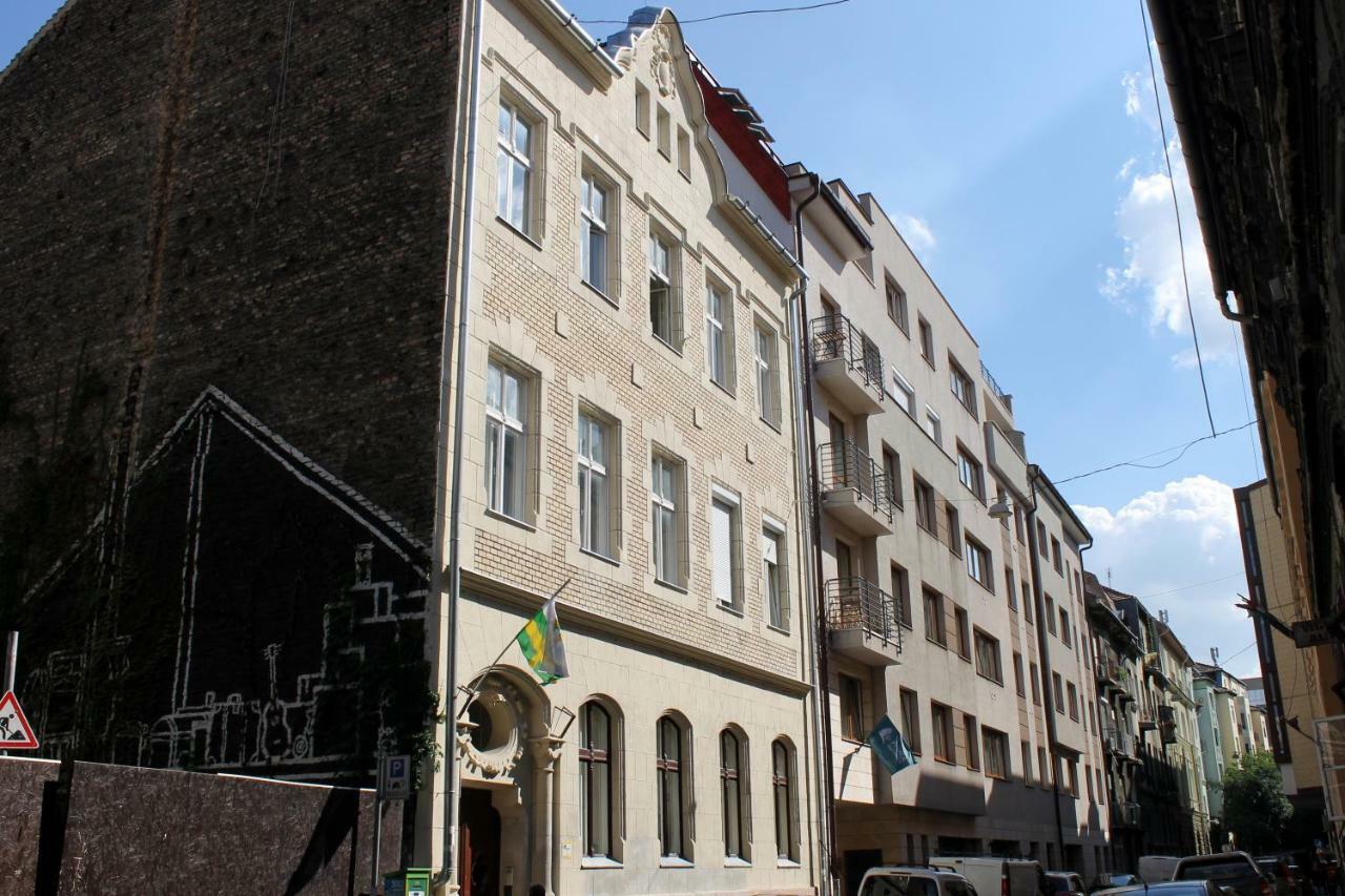 The Prince'S Neighbour Apartment Budapest With Free Garage Extérieur photo